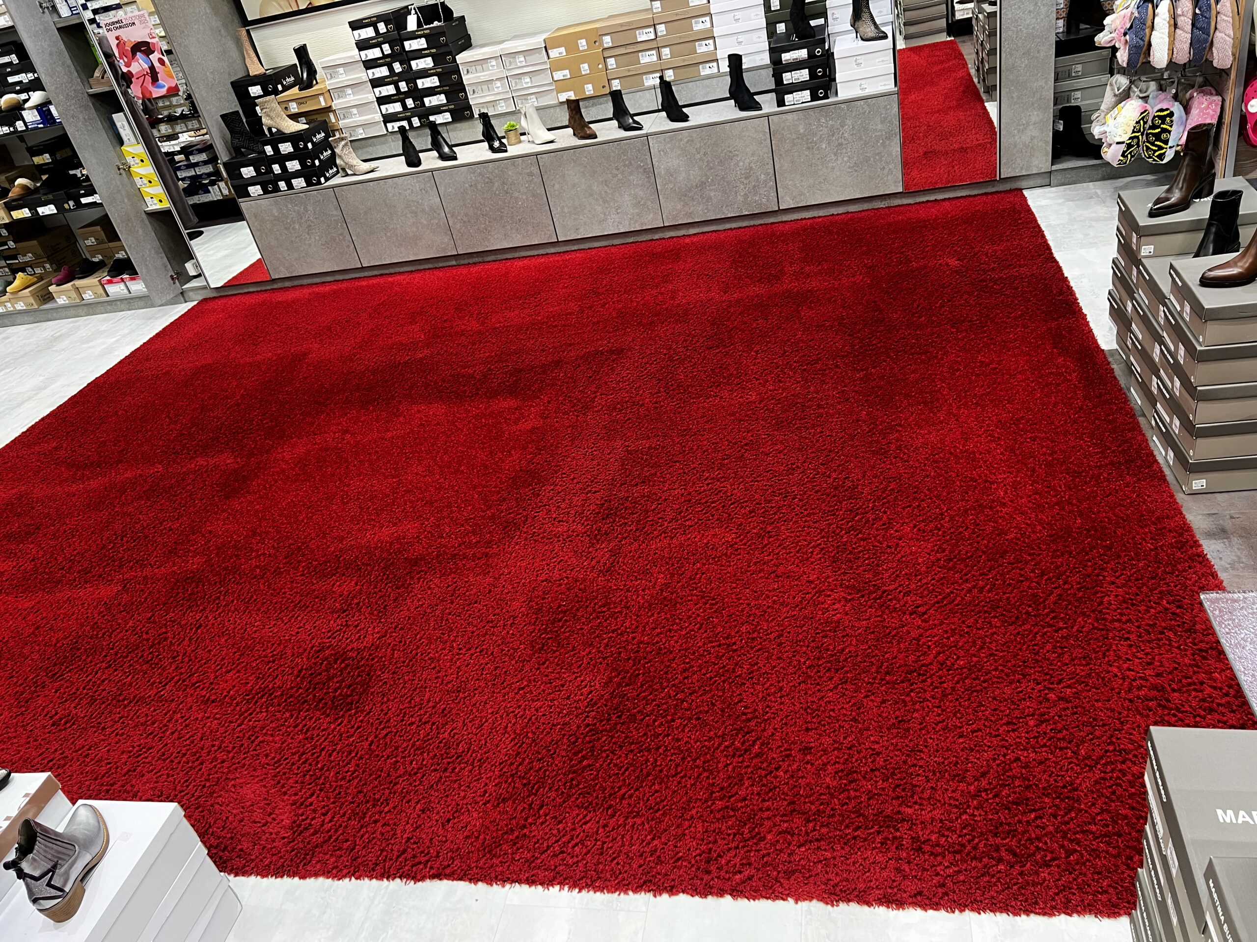 Nettoyage moquette rouge professionnel